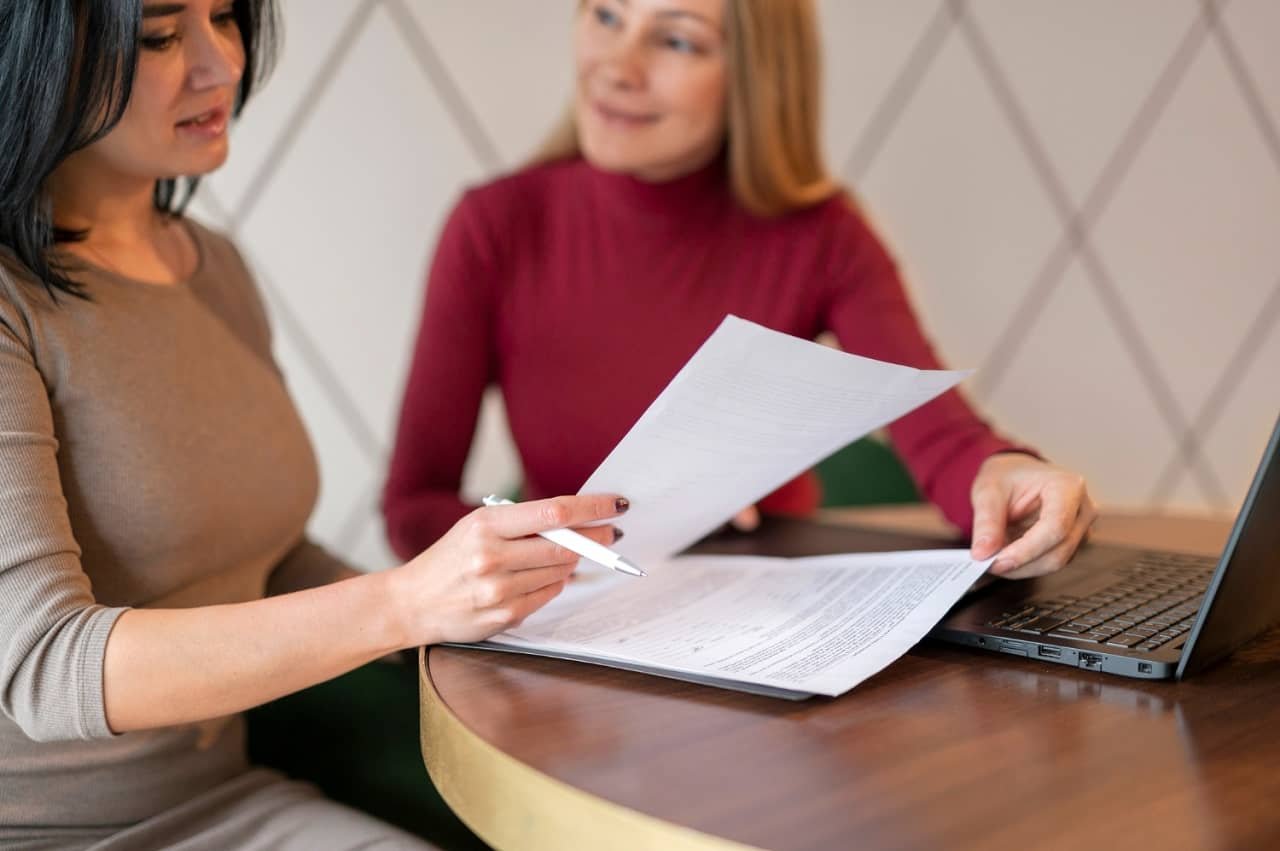 Contrato de Comodato: Quando e Como Usar para Empréstimo Gratuito de Bens